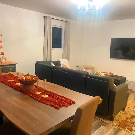 Private Cottage With Huge Private Dog Park! Barrys Bay Εξωτερικό φωτογραφία